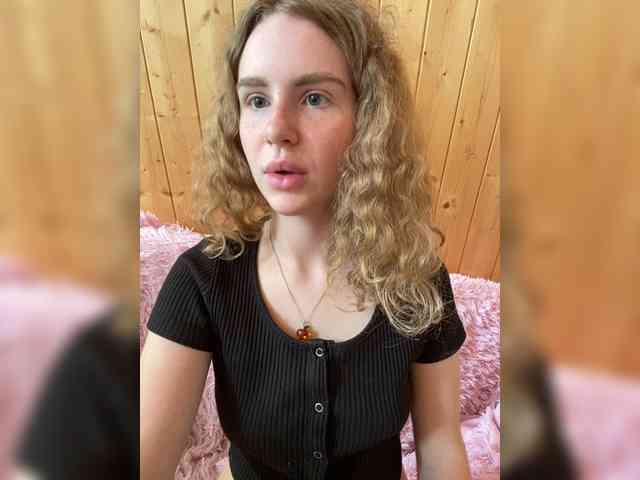 Sweetie_Kitty webcam