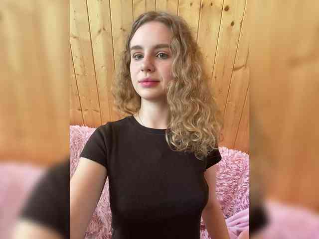 Sweetie_Kitty webcam