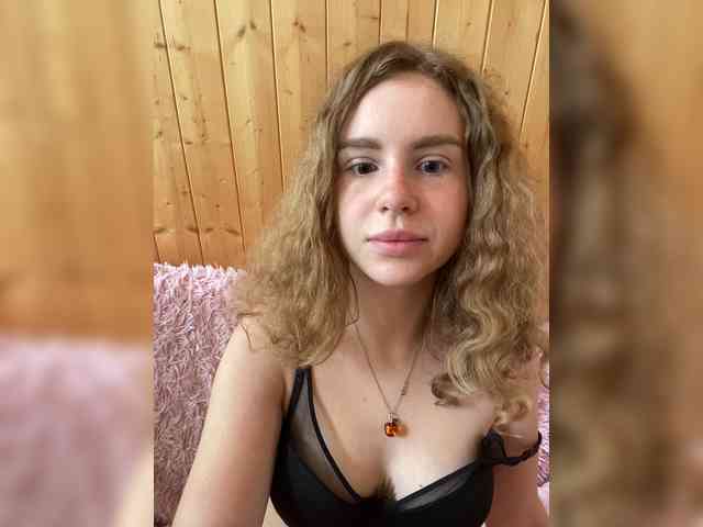 Sweetie_Kitty webcam