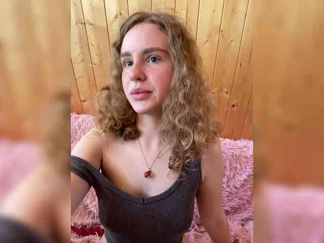 Sweetie_Kitty webcam