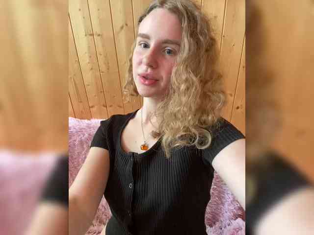 Sweetie_Kitty webcam
