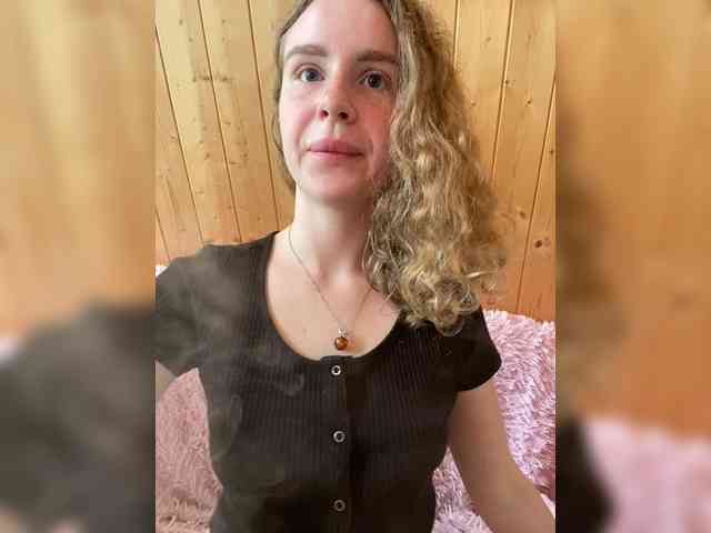 Sweetie_Kitty webcam