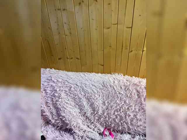 Sweetie_Kitty webcam