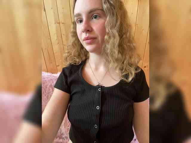 Sweetie_Kitty webcam