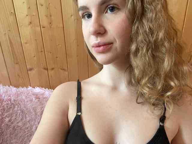 Sweetie_Kitty webcam