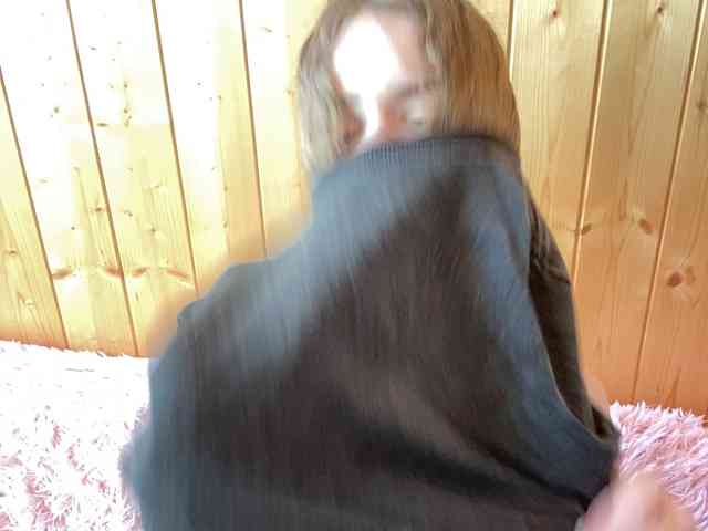 Sweetie_Kitty webcam