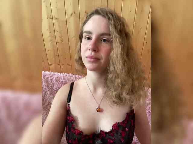 Sweetie_Kitty webcam
