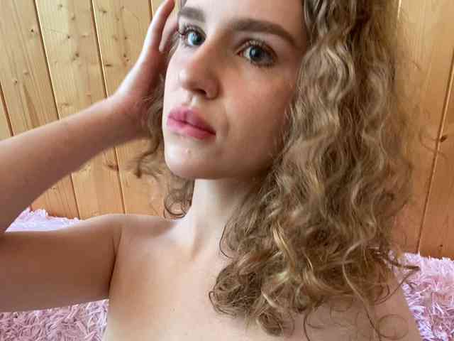 Sweetie_Kitty webcam