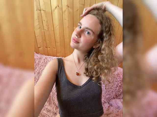 Sweetie_Kitty webcam