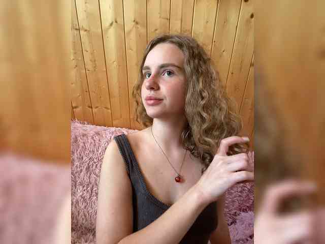 Sweetie_Kitty webcam