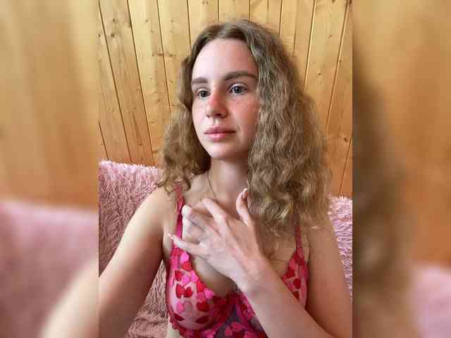 Sweetie_Kitty webcam