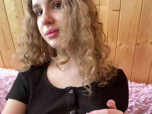 Sweetie_Kitty webcam