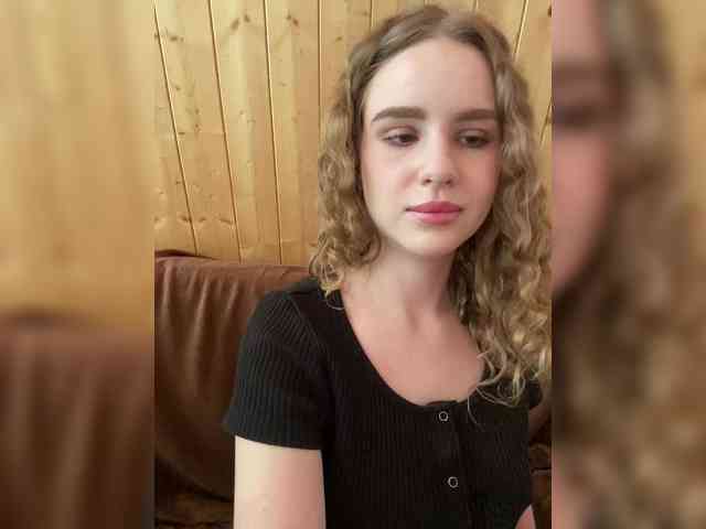 Sweetie_Kitty webcam