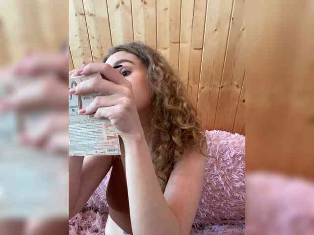 Sweetie_Kitty webcam