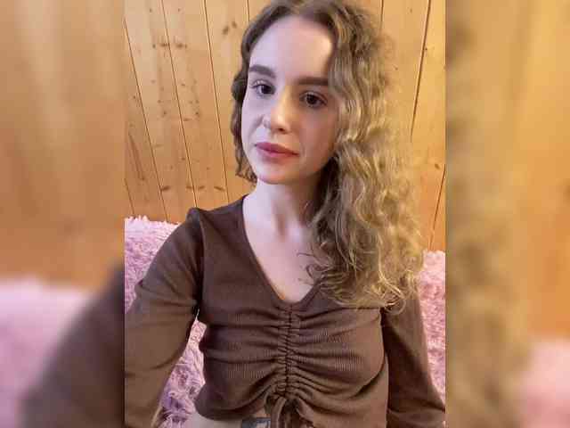 Sweetie_Kitty webcam