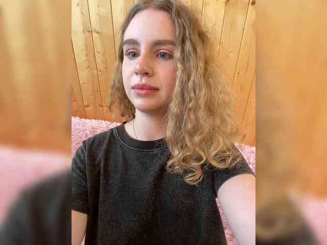 Sweetie_Kitty webcam
