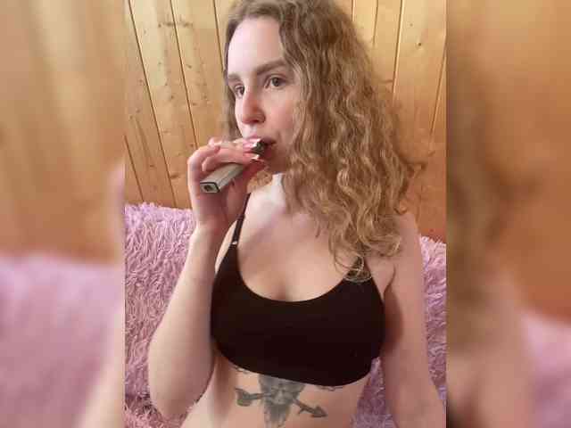 Sweetie_Kitty webcam