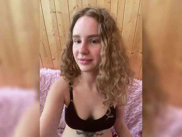 Sweetie_Kitty webcam