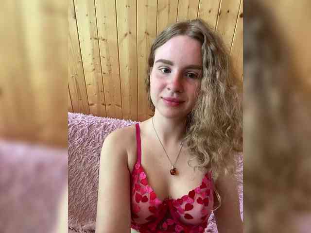 Sweetie_Kitty webcam