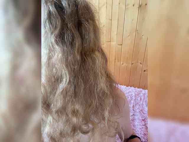 Sweetie_Kitty webcam