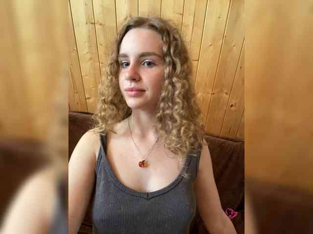 Sweetie_Kitty webcam