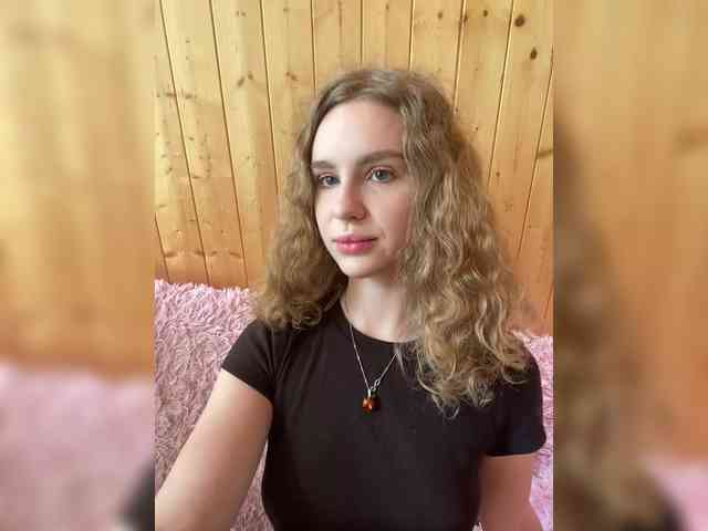 Sweetie_Kitty webcam