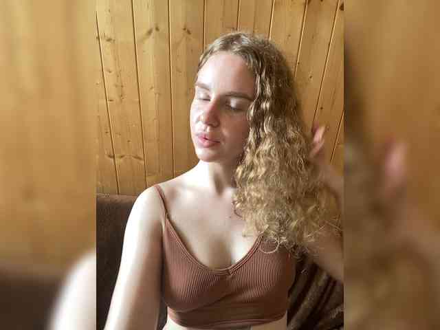 Sweetie_Kitty webcam