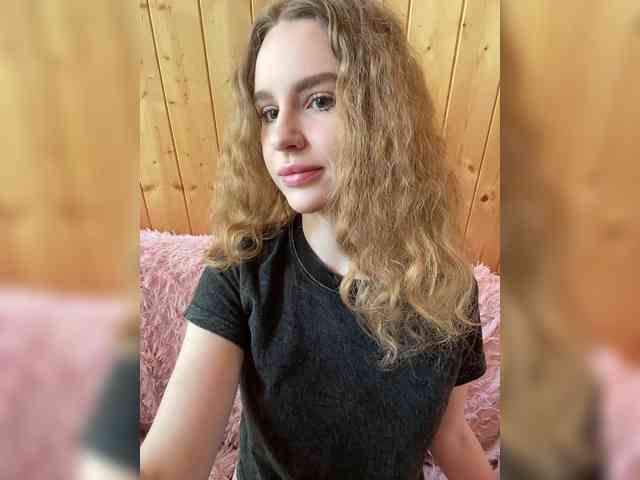 Sweetie_Kitty webcam