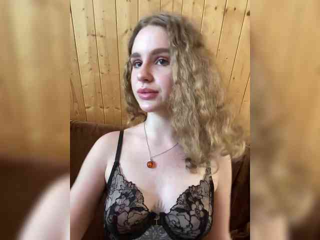 Sweetie_Kitty webcam