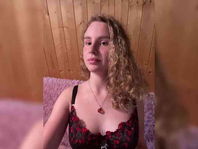 Sweetie_Kitty webcam