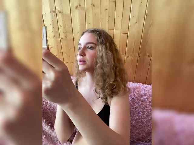 Sweetie_Kitty webcam