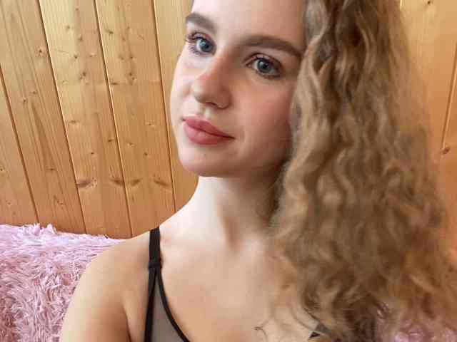 Sweetie_Kitty webcam