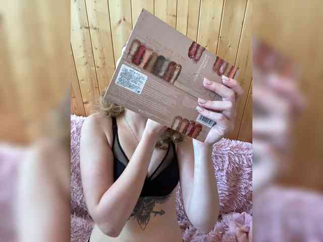 Sweetie_Kitty webcam