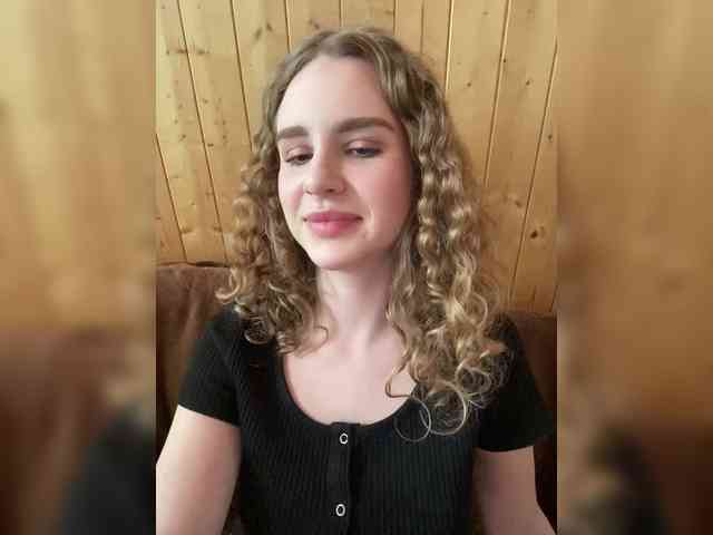 Sweetie_Kitty webcam