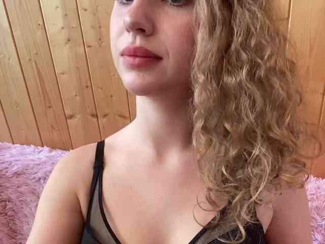 Sweetie_Kitty webcam