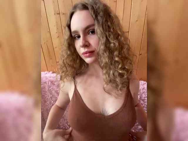 Sweetie_Kitty webcam