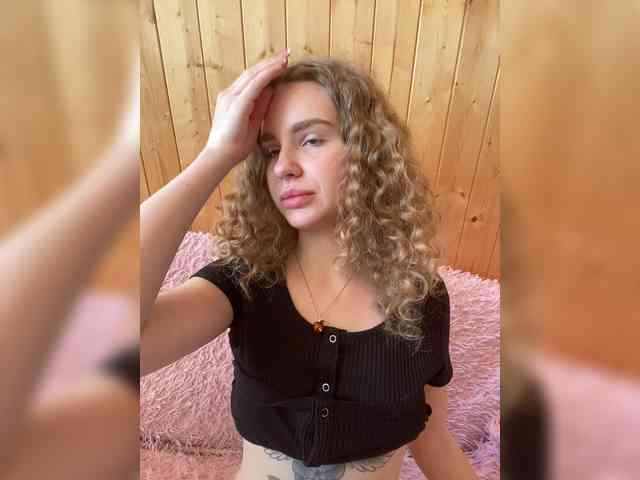 Sweetie_Kitty webcam