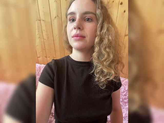 Sweetie_Kitty webcam