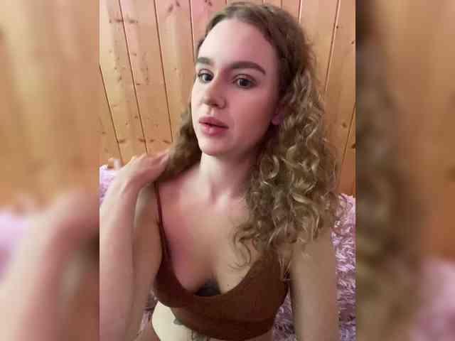 Sweetie_Kitty webcam