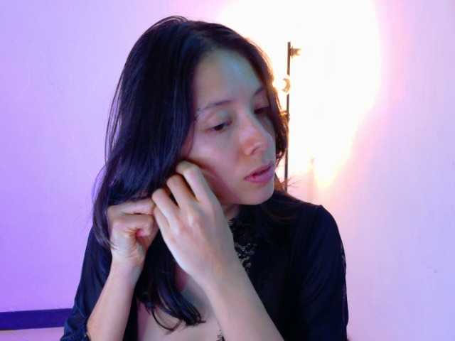 Sarasavaagee live cam on BongaCams