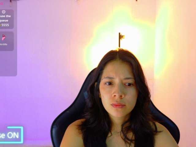 Sarasavaagee live cam on BongaCams
