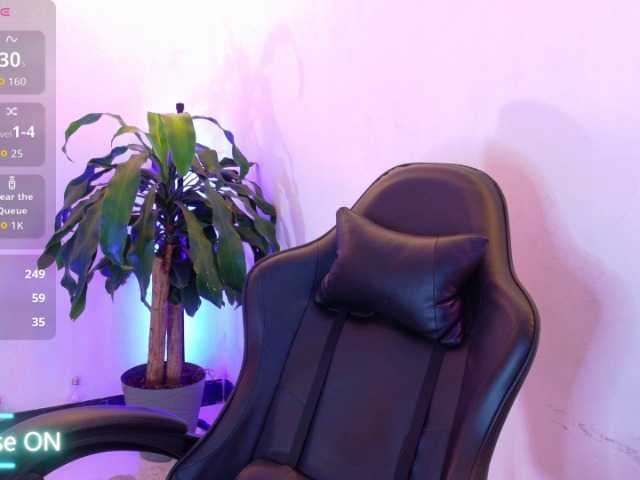 Sarasavaagee live webcam show