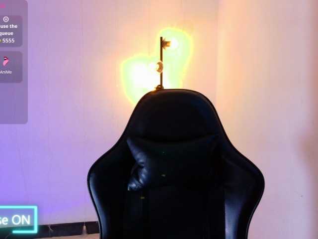 Sarasavaagee live cam on BongaCams