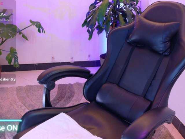 Sarasavaagee live webcam show