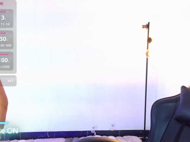 Sarasavaagee live cam on BongaCams