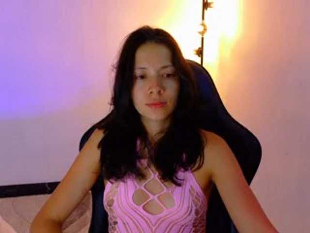 Sarasavaagee live cam on BongaCams