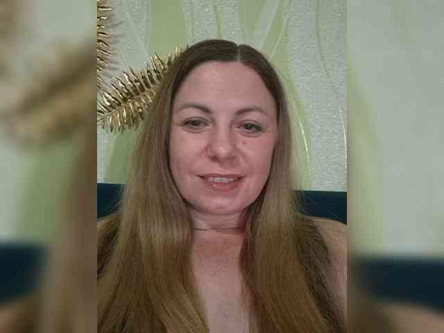 Mishellca webcam