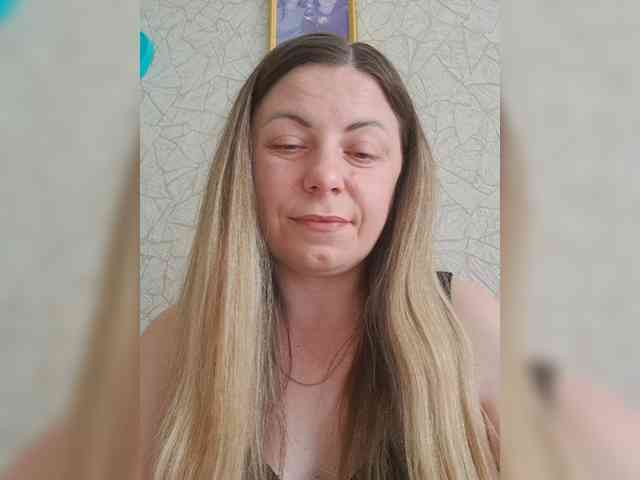 Mishellca webcam