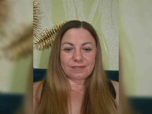 Mishellca webcam