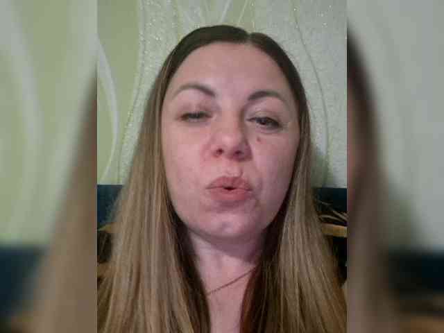 Mishellca webcam